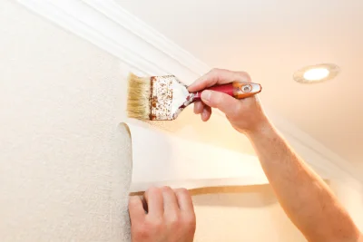 Pose de papier peint à Pouvrai — revêtements muraux et toiles de verre
